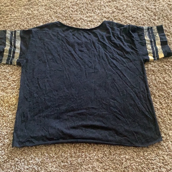 Tshirt - Picture 2 of 2